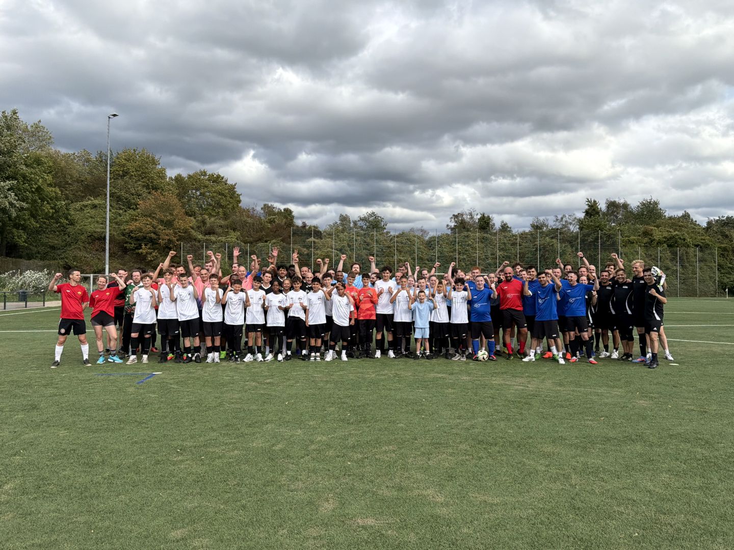 Teams vom EVKK-Fußballturnier 2026